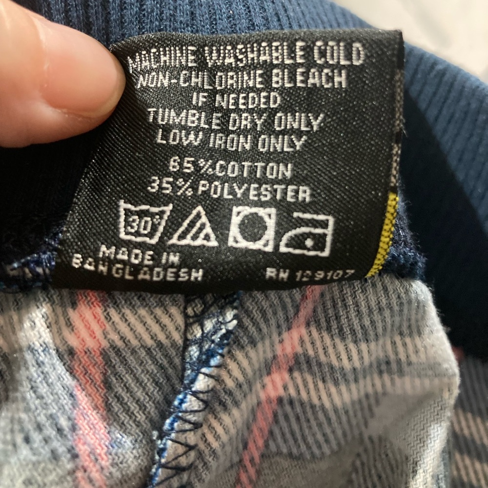 Body Glove, size large, new with tags, plaid, comfy lounge/pj pants, so soft - Picture 8 of 8